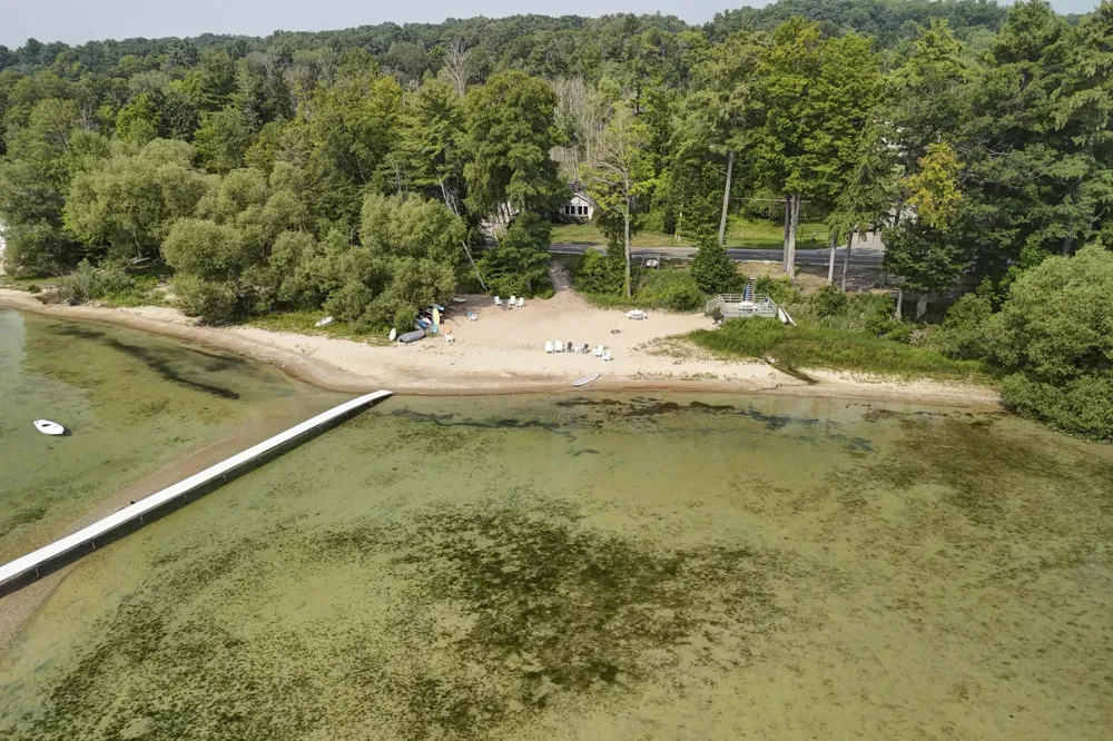 6436 Peregrin Court Peninsula Township, MI 49686