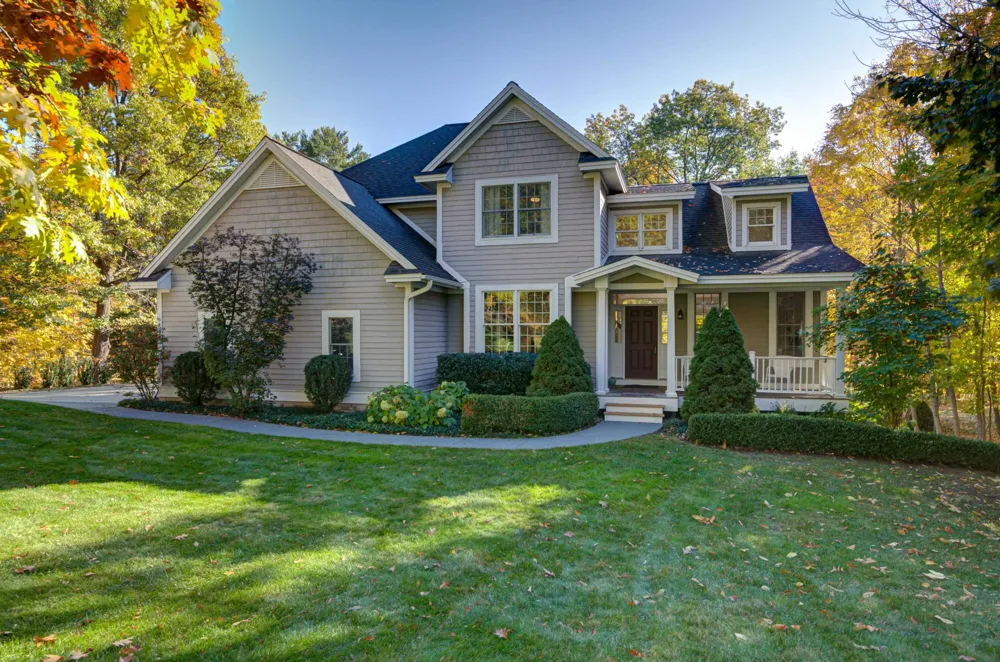 6436 Peregrin Court Peninsula Township, MI 49686