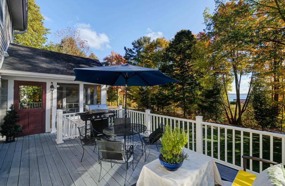 6436 Peregrin Court Peninsula Township, MI 49686