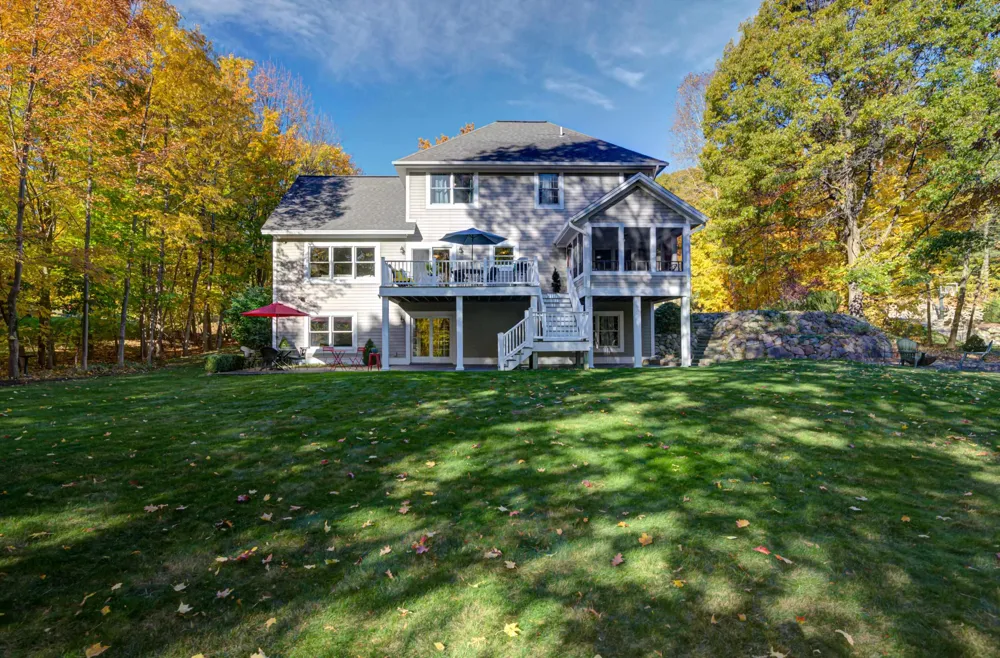 6436 Peregrin Court Peninsula Township, MI 49686