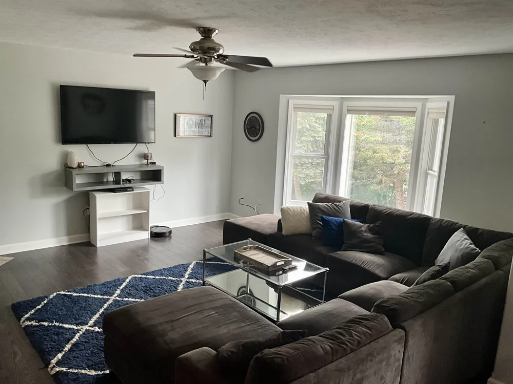 4003 Robin Hood Lane East Bay Township, MI 49686