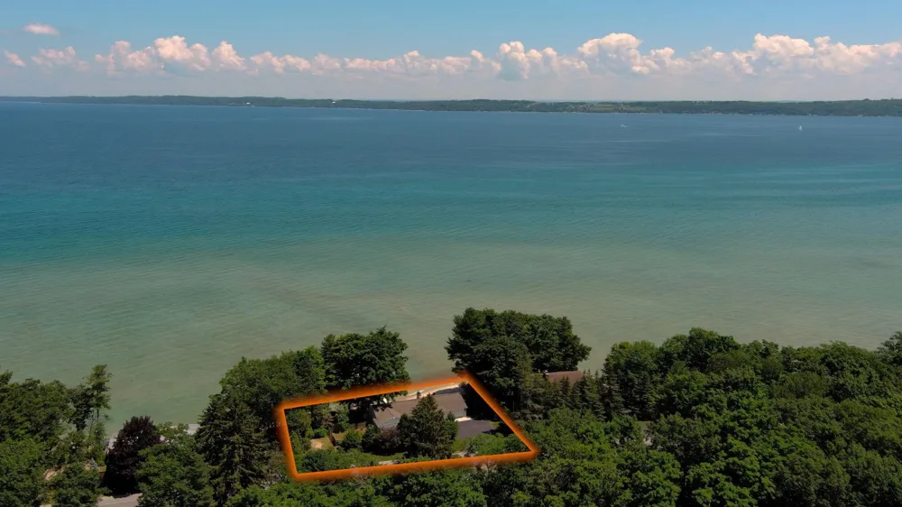 11711 S West Bay Shore Drive Elmwood Charter Township, MI 49684