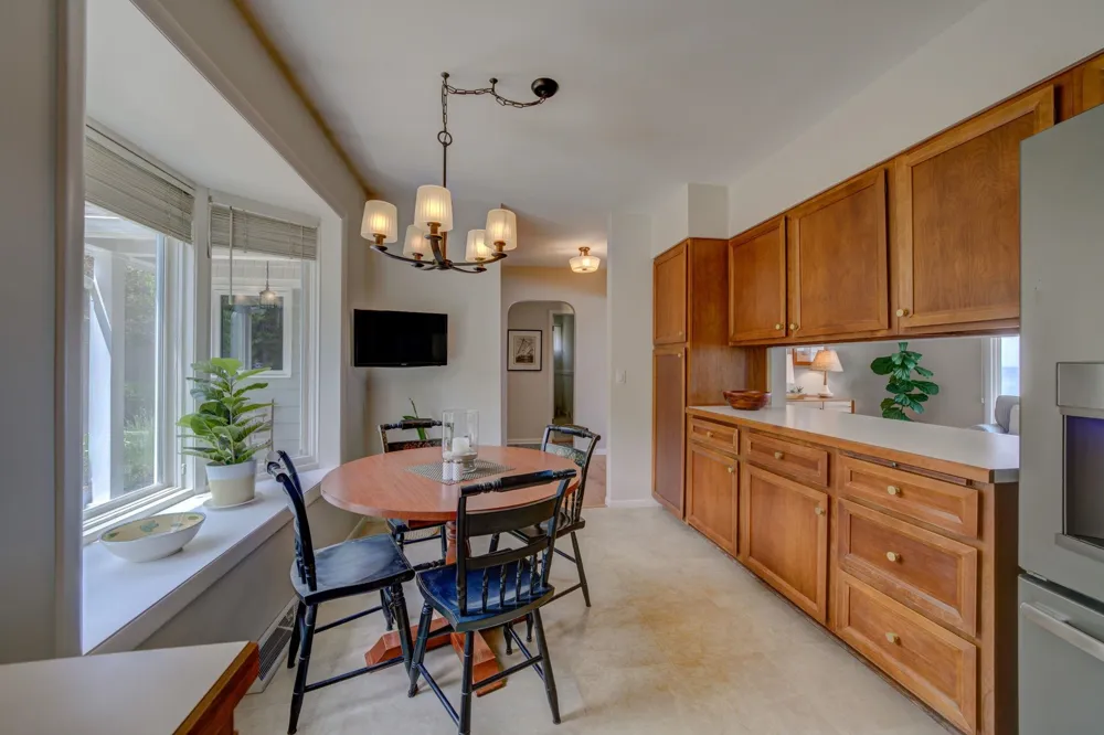 11711 S West Bay Shore Drive Elmwood Charter Township, MI 49684