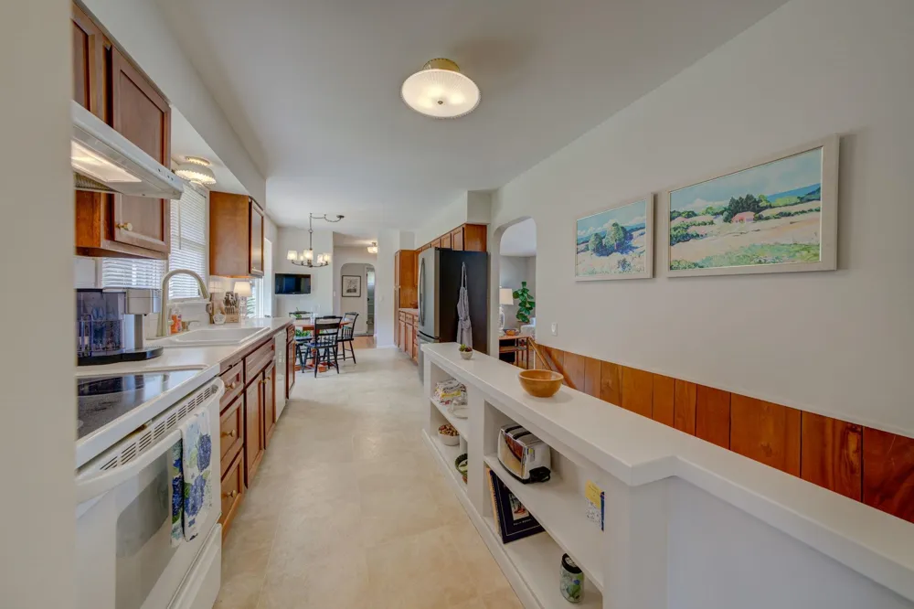 11711 S West Bay Shore Drive Elmwood Charter Township, MI 49684