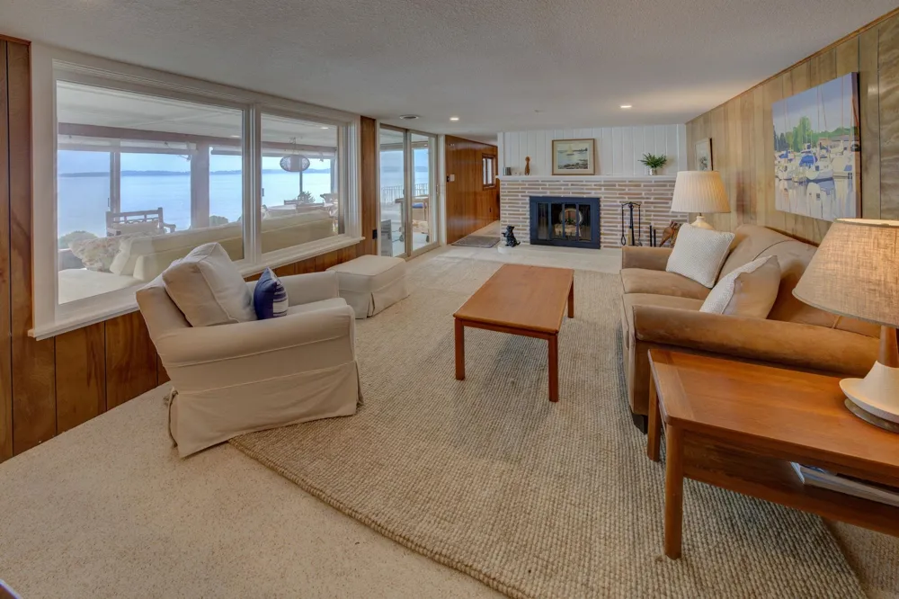 11711 S West Bay Shore Drive Elmwood Charter Township, MI 49684