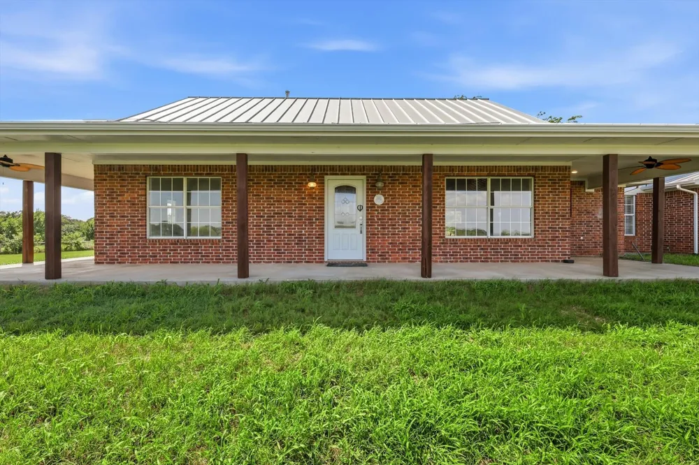 12190 Bell Road Pilot Point, TX 76258