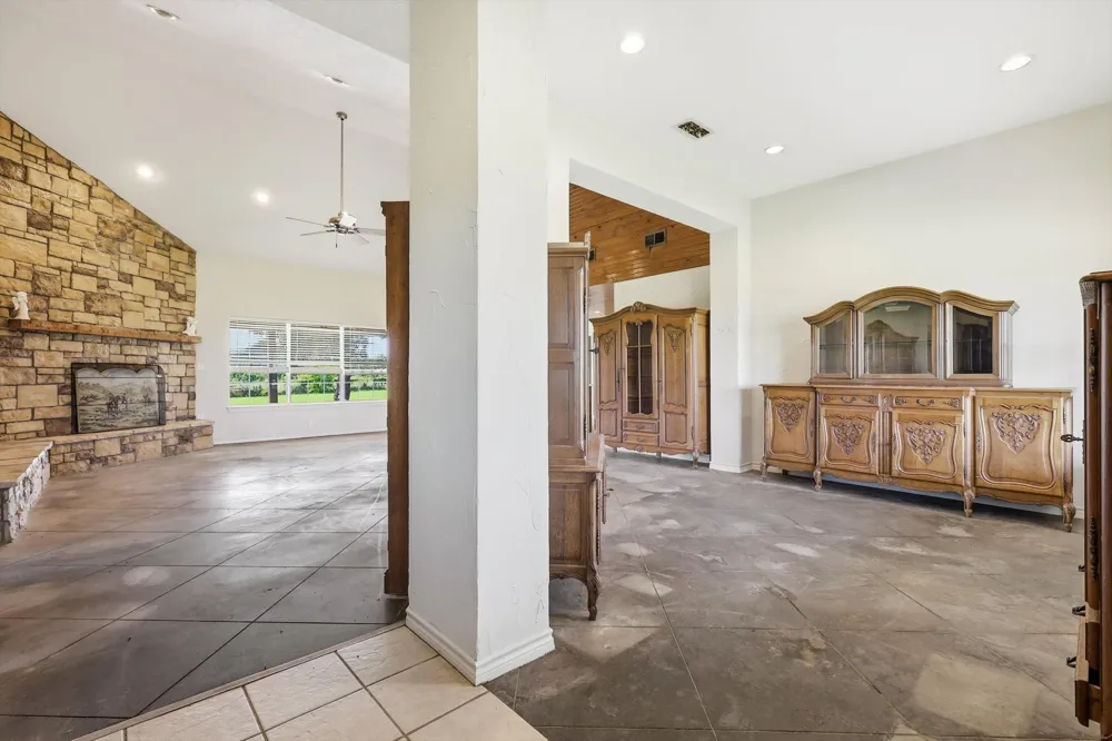 12190 Bell Road Pilot Point, TX 76258