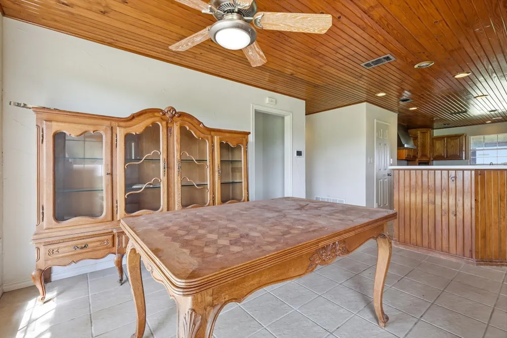 12190 Bell Road Pilot Point, TX 76258