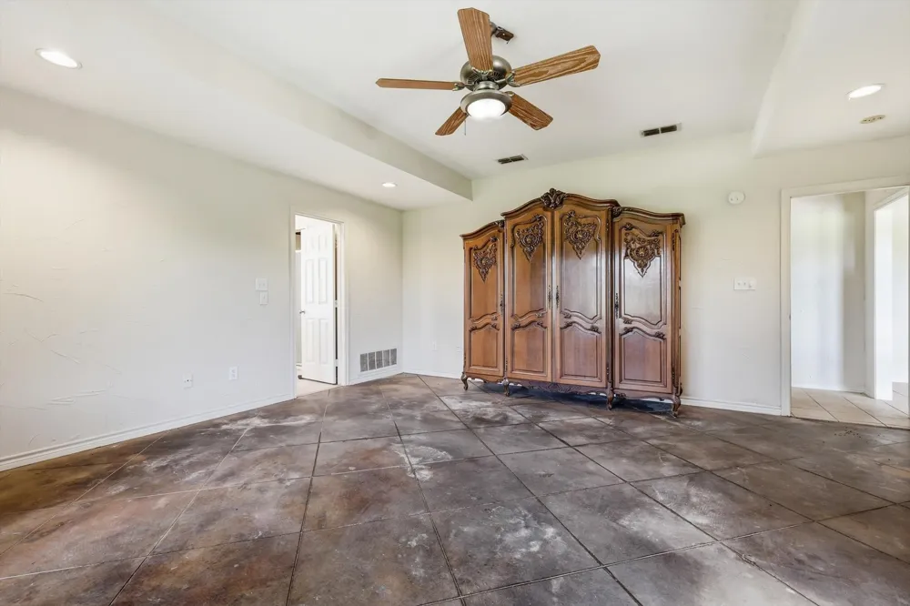 12190 Bell Road Pilot Point, TX 76258