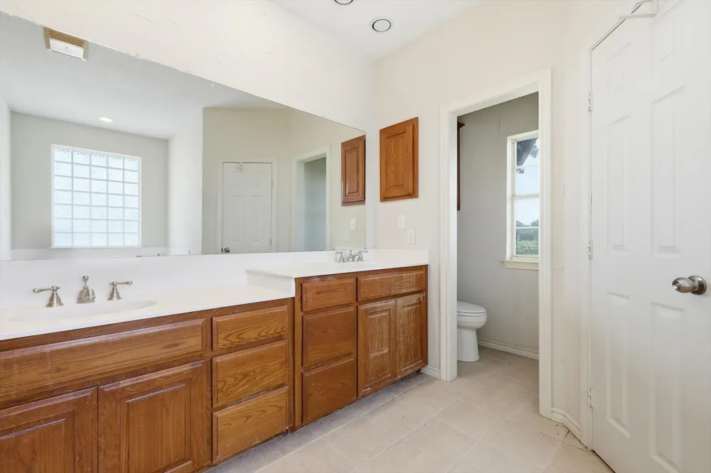 12190 Bell Road Pilot Point, TX 76258