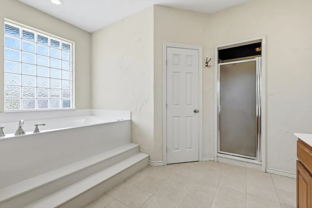 12190 Bell Road Pilot Point, TX 76258