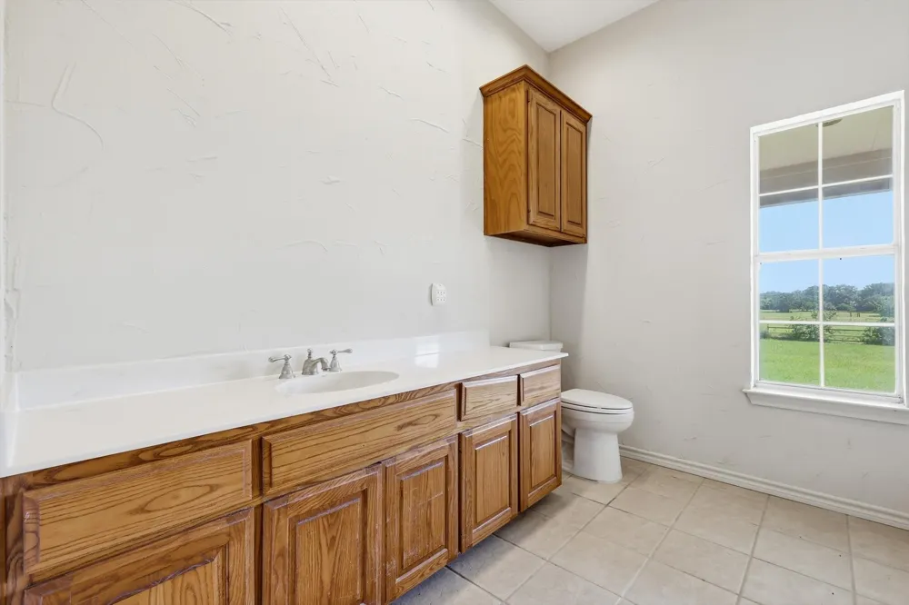 12190 Bell Road Pilot Point, TX 76258