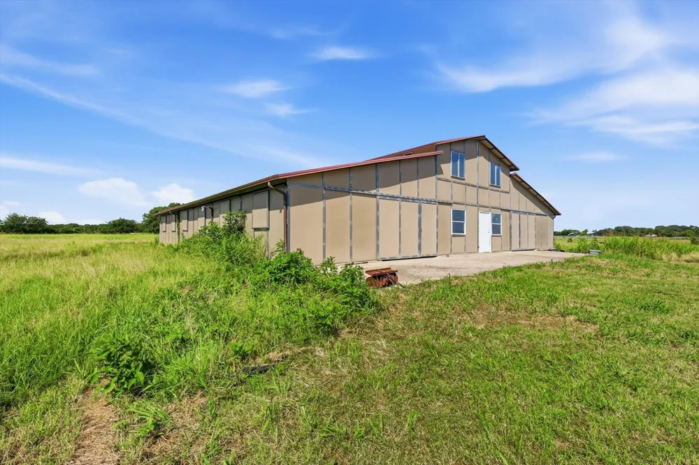 12190 Bell Road Pilot Point, TX 76258