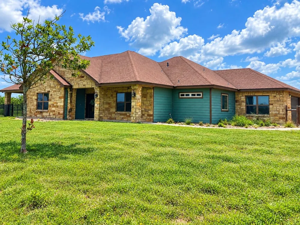 10391 Highway 359 #B Orange Grove, TX 78372