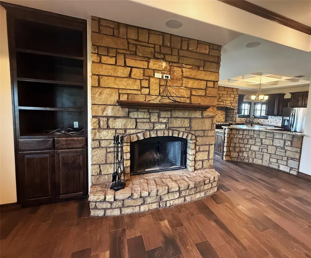 10391 Highway 359 #B Orange Grove, TX 78372