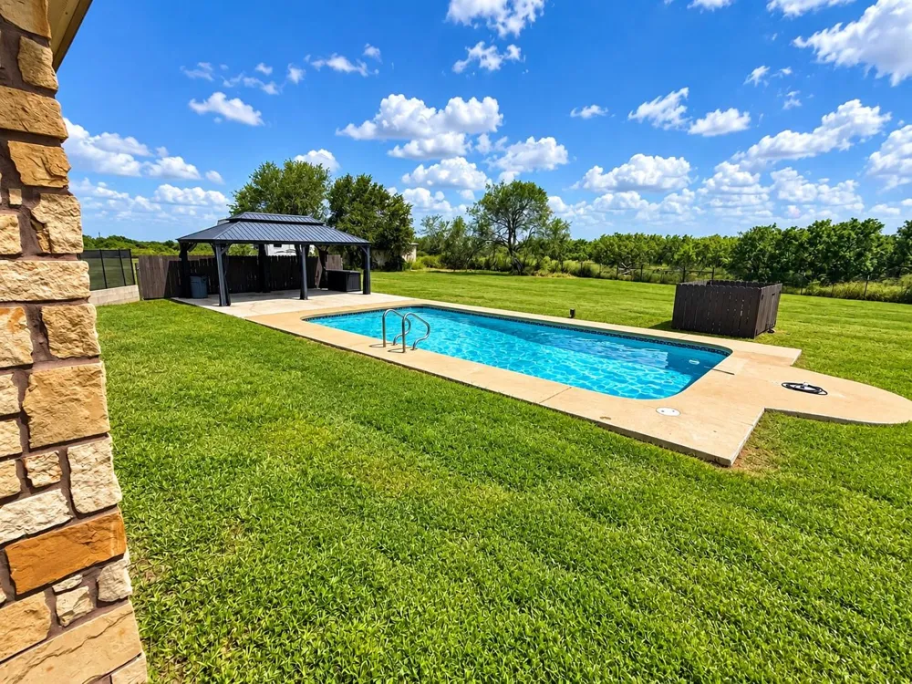 10391 Highway 359 #B Orange Grove, TX 78372