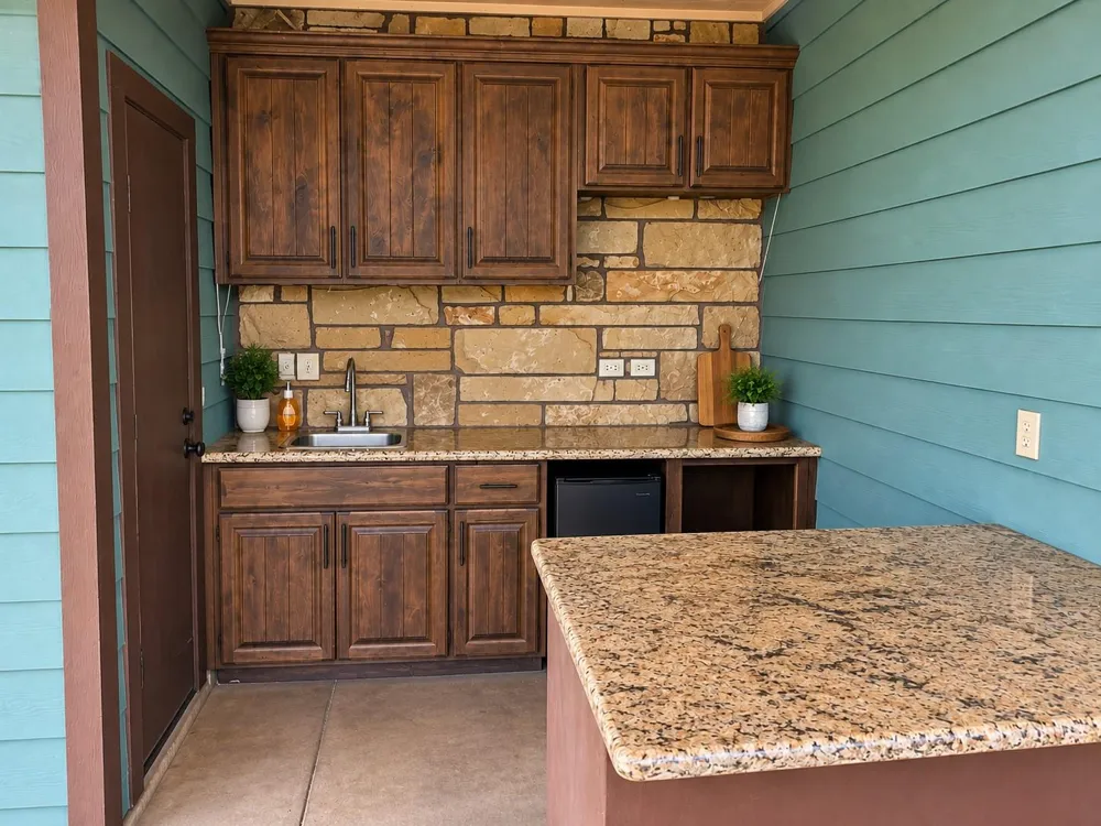 10391 Highway 359 #B Orange Grove, TX 78372