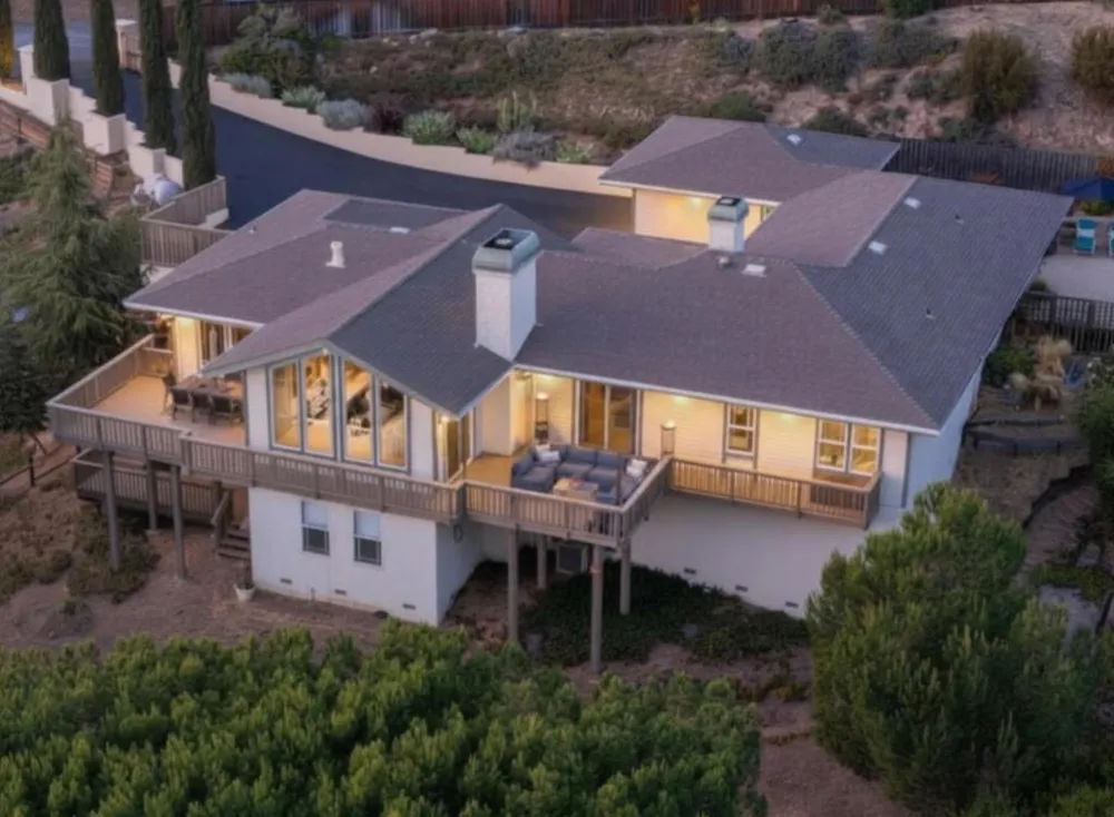 216 Vista Verde Carmel Valley, CA 93924