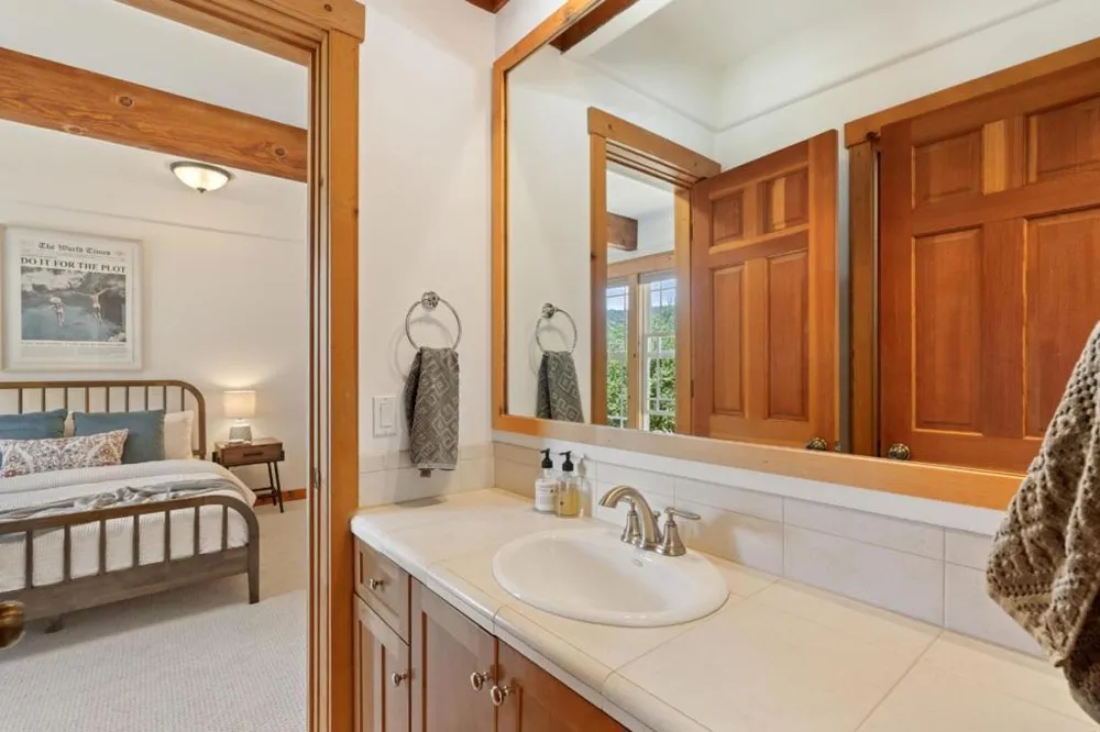 216 Vista Verde Carmel Valley, CA 93924