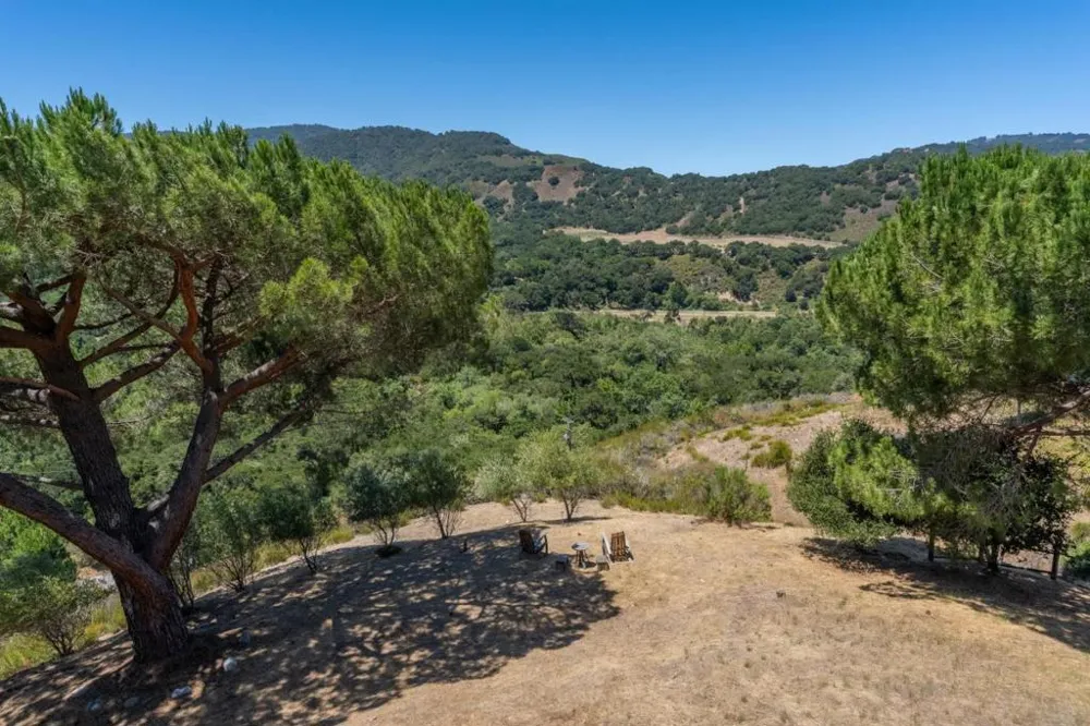 216 Vista Verde Carmel Valley, CA 93924