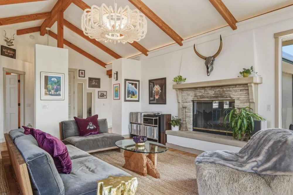 216 Vista Verde Carmel Valley, CA 93924
