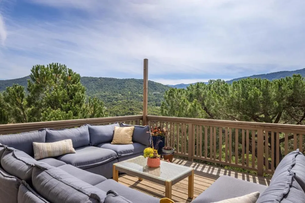 216 Vista Verde Carmel Valley, CA 93924