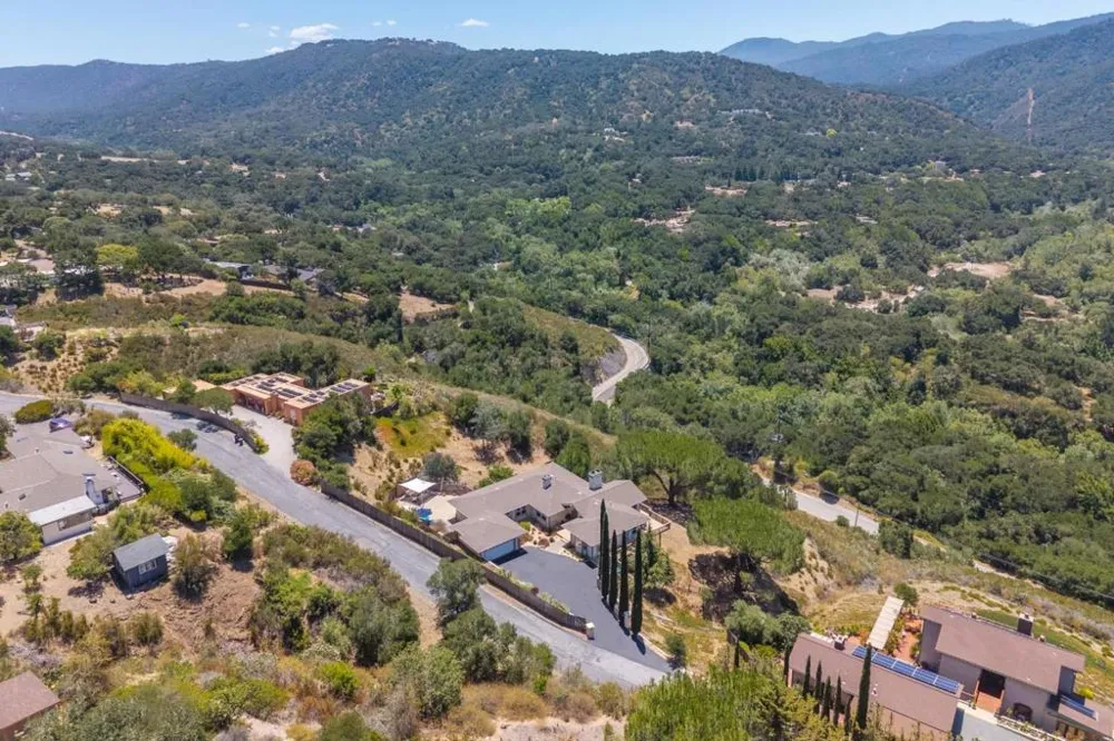 216 Vista Verde Carmel Valley, CA 93924