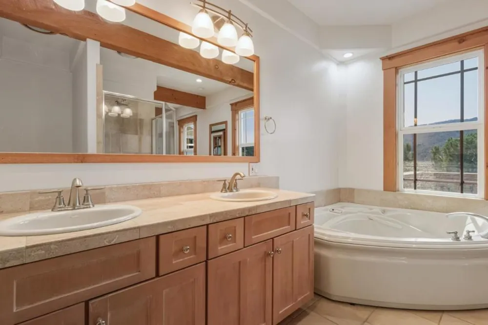 216 Vista Verde Carmel Valley, CA 93924