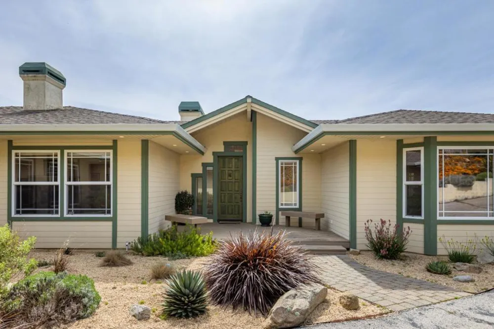 216 Vista Verde Carmel Valley, CA 93924