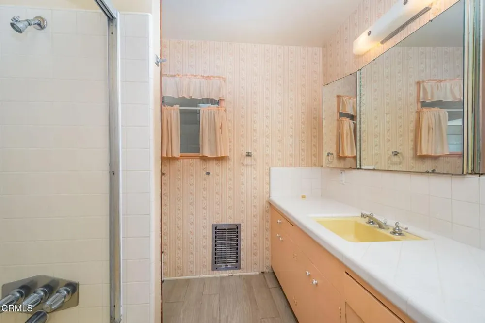 1024 Harvey Drive Santa Paula, CA 93060