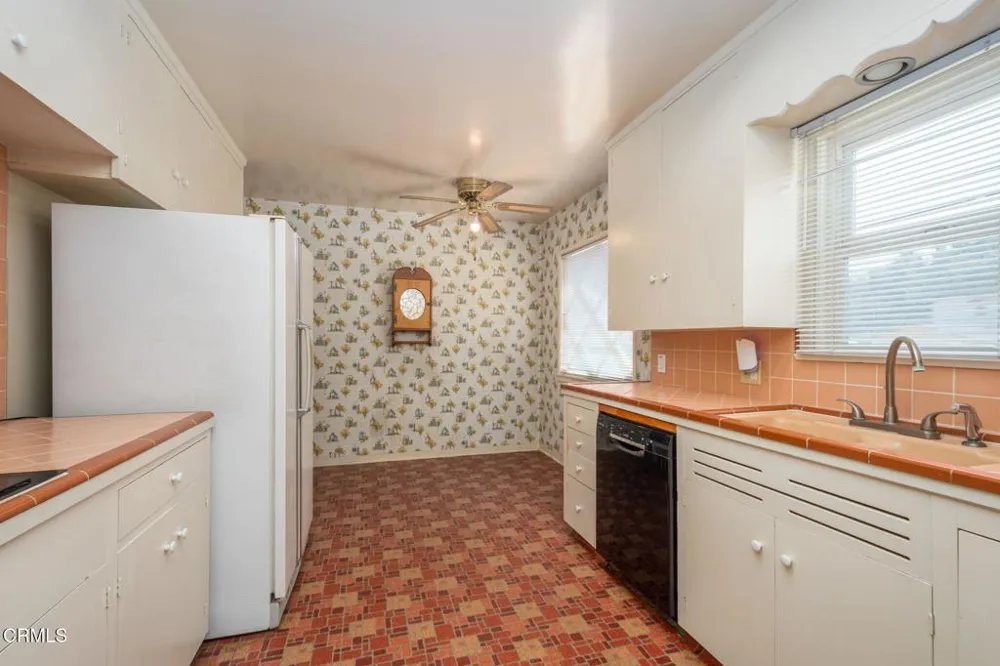 1024 Harvey Drive Santa Paula, CA 93060