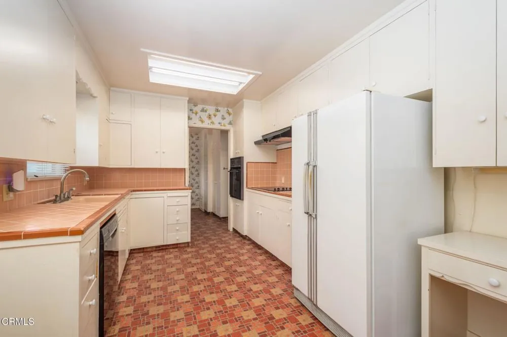 1024 Harvey Drive Santa Paula, CA 93060