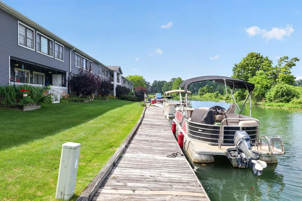 68570 Morton Drive #204 Edwardsburg, MI 49112