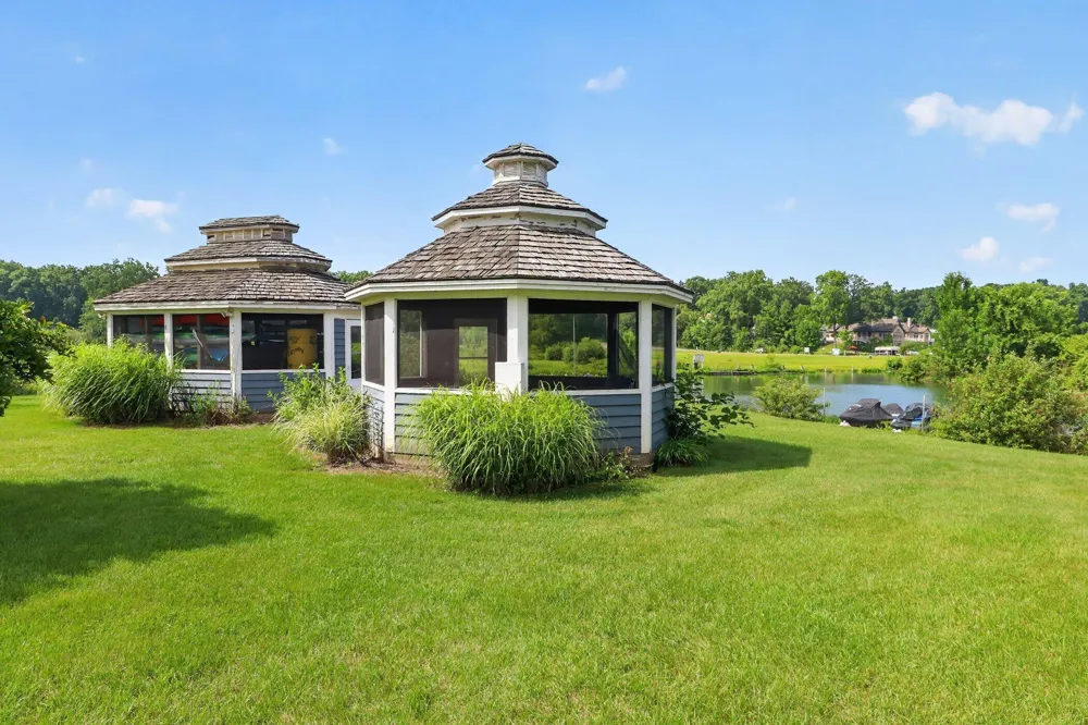 68570 Morton Drive #204 Edwardsburg, MI 49112