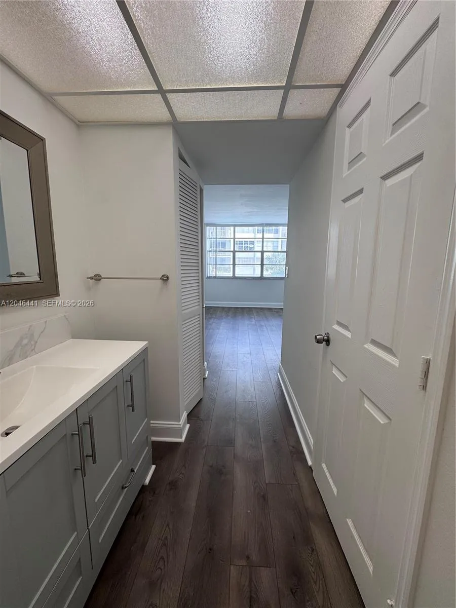 16710 NE 9th Ave #305 North Miami Beach, FL 33162