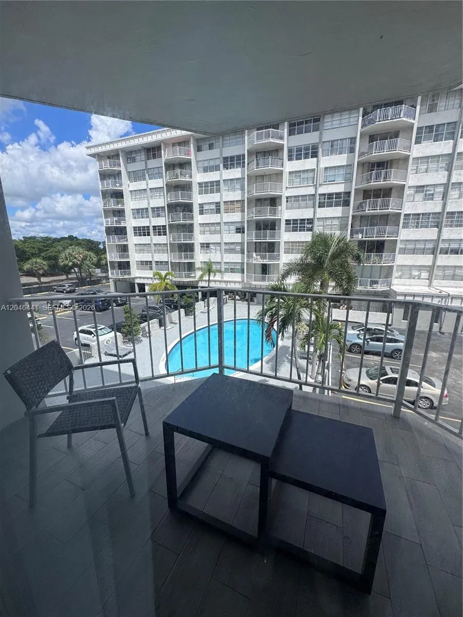 16710 NE 9th Ave #305 North Miami Beach, FL 33162