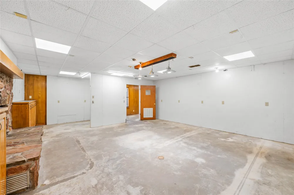 1104 W State Highway 154 Quitman, TX 75783