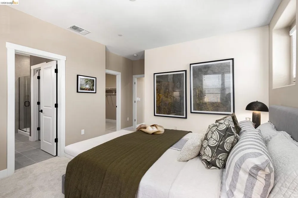 28928 Parkridge Loop #105 Hayward, CA 94544