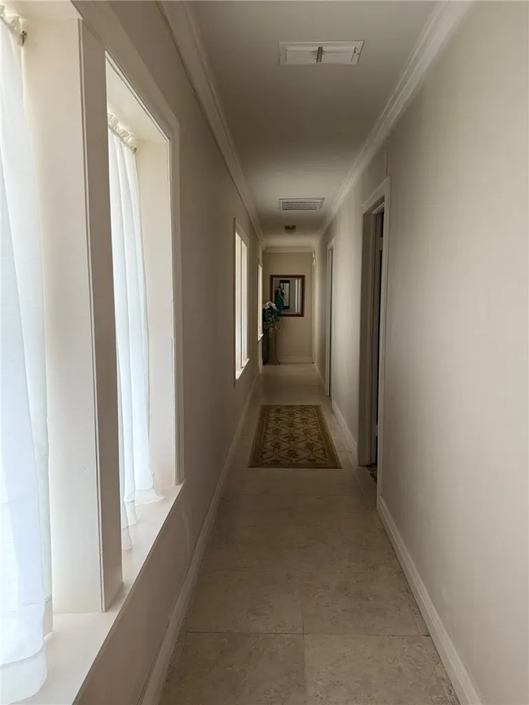 100 Hazel Avenue Three Rivers, TX 78071