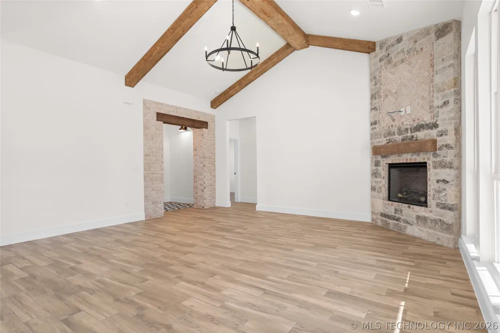 225 Gateway Ardmore, OK 73401