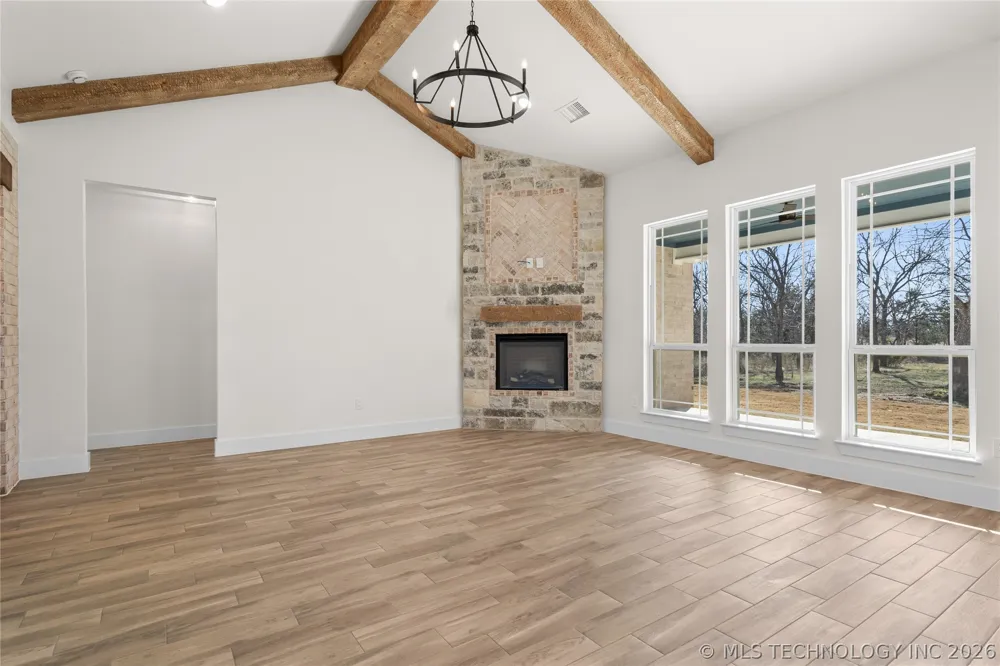 225 Gateway Ardmore, OK 73401