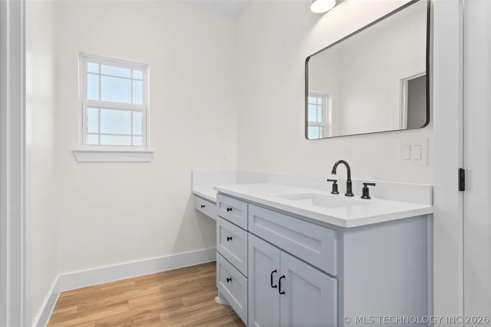 225 Gateway Ardmore, OK 73401