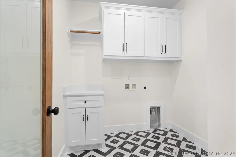 225 Gateway Ardmore, OK 73401