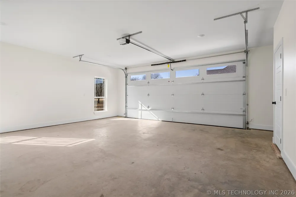 225 Gateway Ardmore, OK 73401