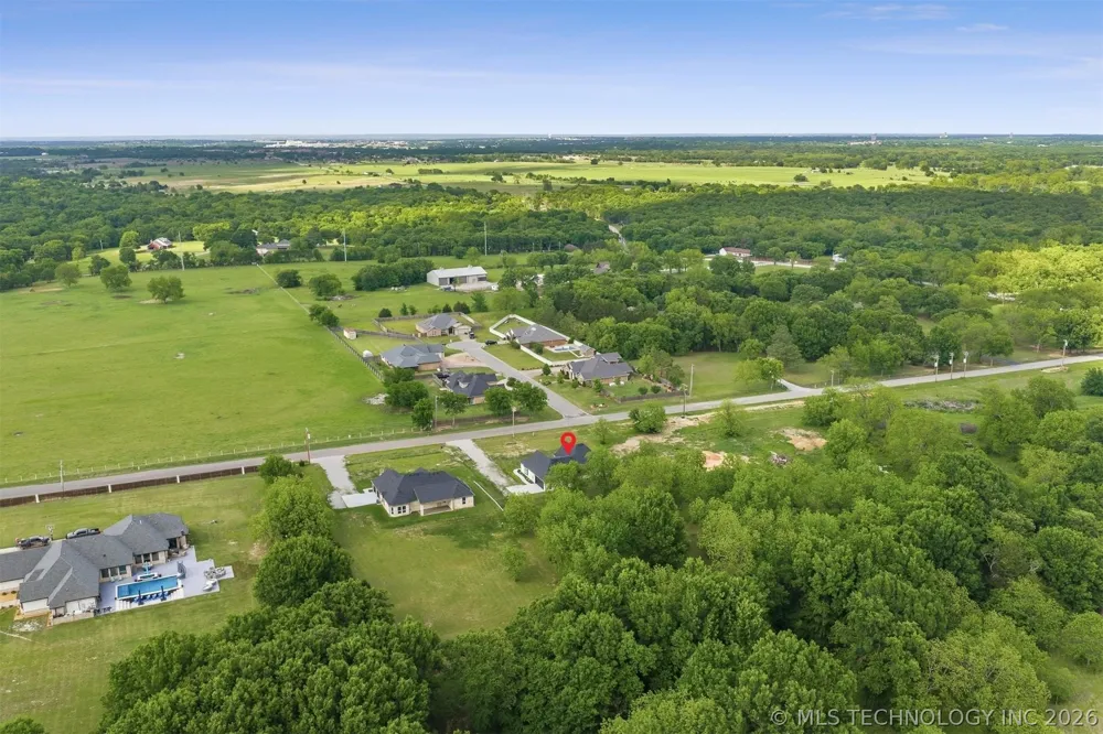 225 Gateway Ardmore, OK 73401