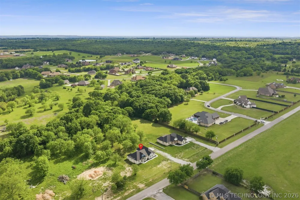 225 Gateway Ardmore, OK 73401