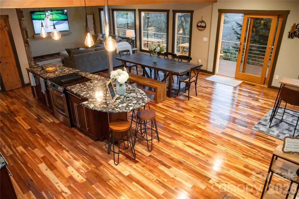 425 Flat Top Mountain Road Fairview, NC 28730