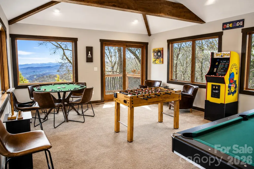 425 Flat Top Mountain Road Fairview, NC 28730