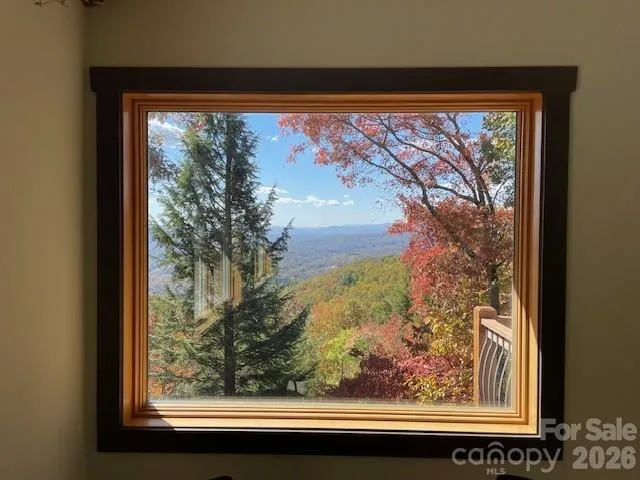 425 Flat Top Mountain Road Fairview, NC 28730