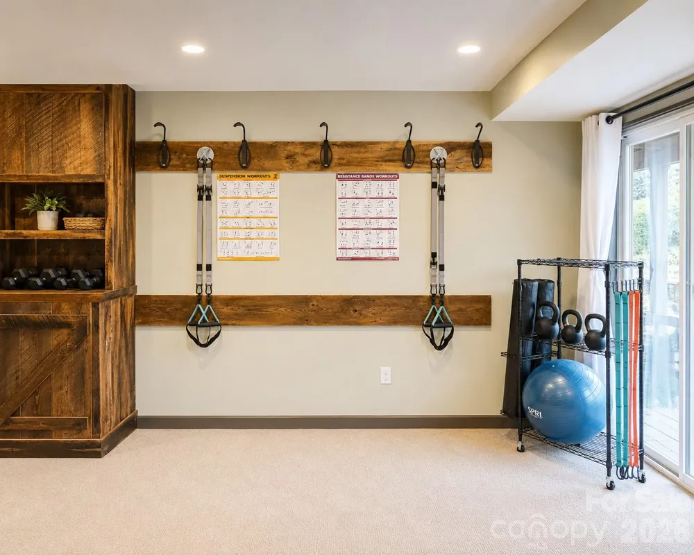 425 Flat Top Mountain Road Fairview, NC 28730